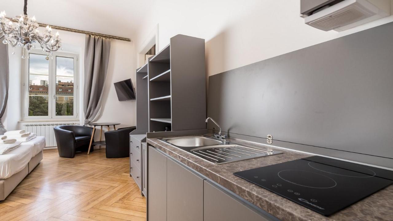 Apartments Art Teatro غييكا المظهر الخارجي الصورة
